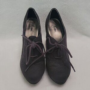 Fioni Dark Grey Heels Size 6.5